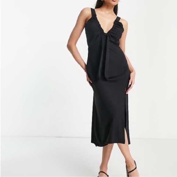 Abercrombie & Fitch Dresses & Skirts - Abercrombie & Fitch Black Midi Dress Large